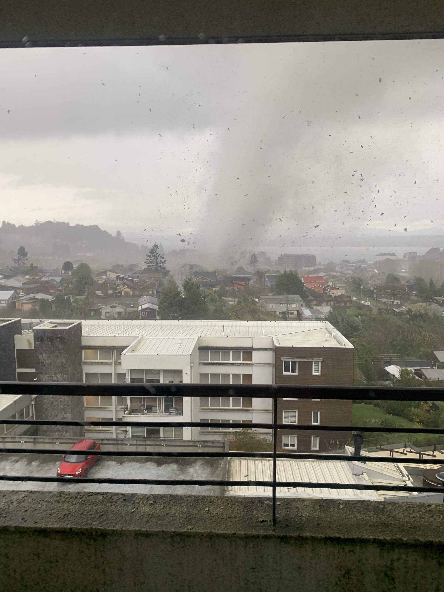 [EF2] Tornado en Puerto Varas (Región de Los Lagos) el 25/05/2025